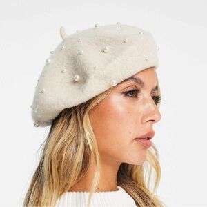 Knit Beret with Pearl Accents